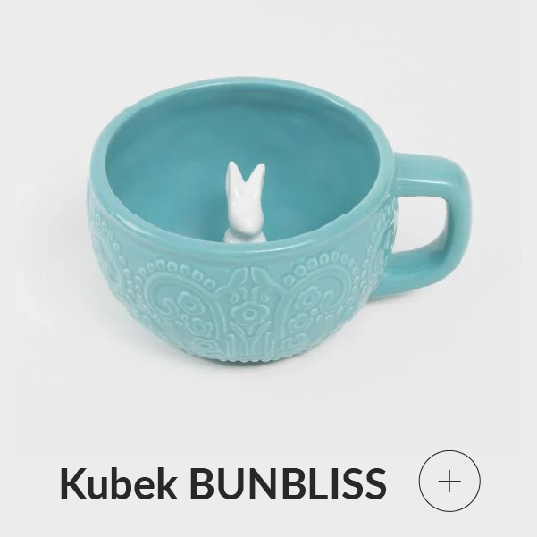 Kubek niebieski z figurką zajączka