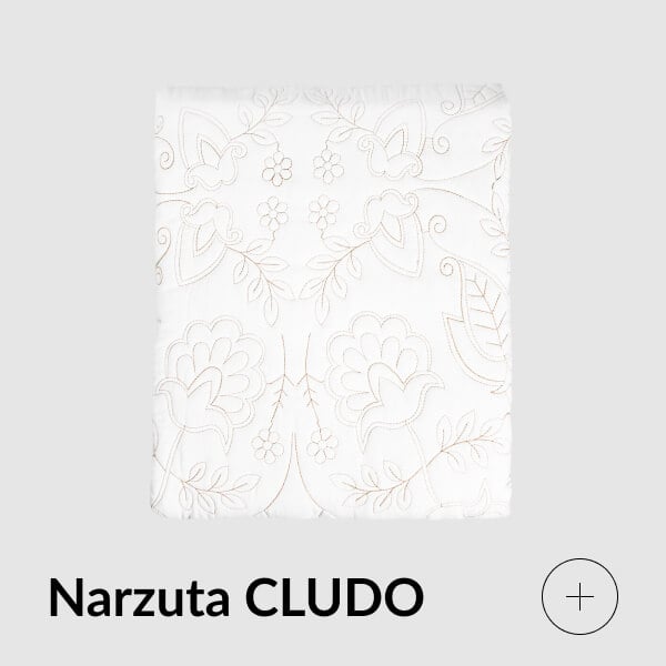 Narzuta biała z haftem